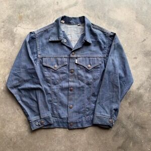 Vintage 1970s Levi's Dark Wash Denim Jacket Measure 17.5x21.5 Made in the USA